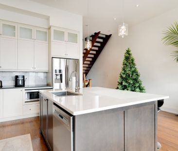 For Lease - 119B Hillside Avenue, Toronto, Ontario - Photo 2