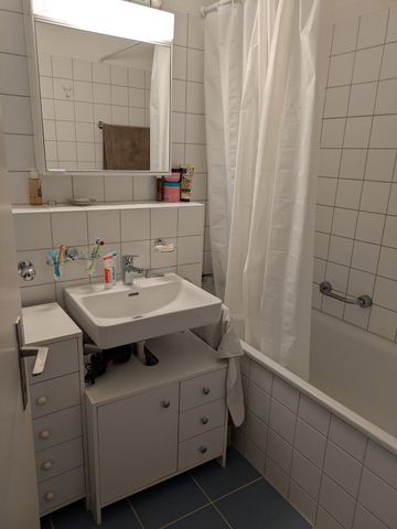 2.5 Zimmer, 71 m², 2. Stock - Photo 2