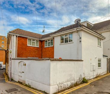 St Michaels Place, Bournemouth - Photo 4