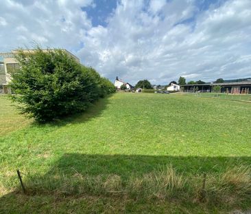 Appartement de 2,5 pièces avec balcon et une très belle vue. - Photo 2