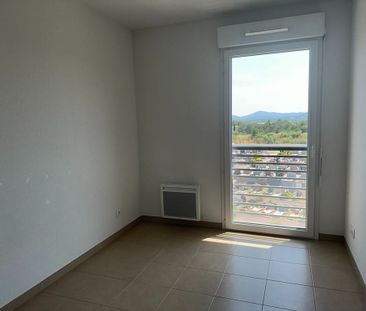 Location Appartement 3 pièces 57m² - Photo 6