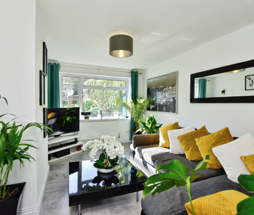 3 bedroom semi-detached house to rent - Photo 2