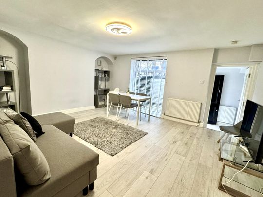 Oakley Square, Mornington Crescent, London NW1 1NH - Photo 1