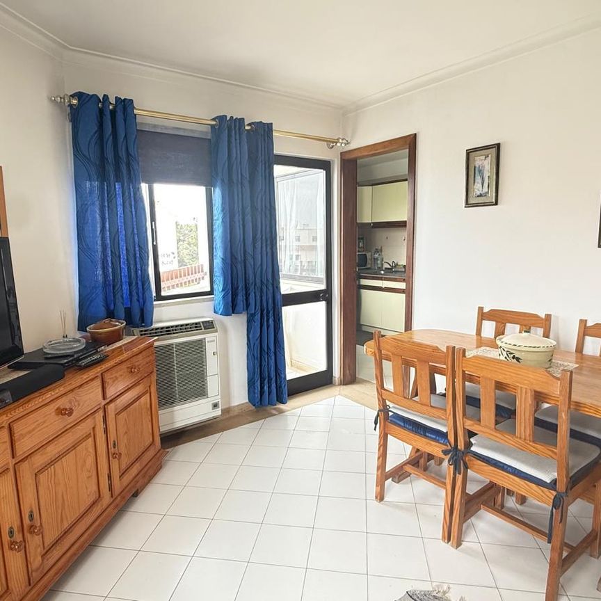 Apartamento T1 com varanda em condomínio com piscina, a pouca distância da Marina de Vilamoura - Photo 1