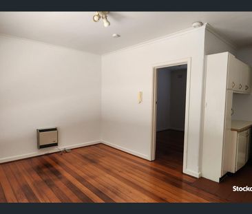 1 BEDROOM APARTMENT IN ORMOND - Photo 1