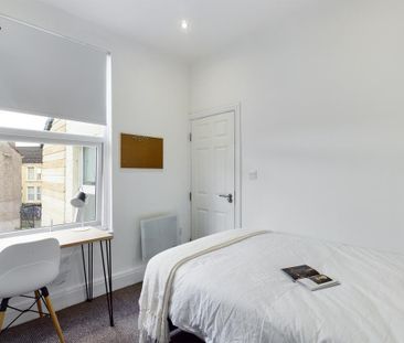 1 bedroom in a house share to rent - Photo 5