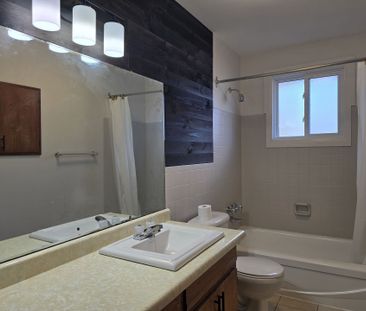 For Lease - 27 Hamber Court, London East, Ontario - Photo 1