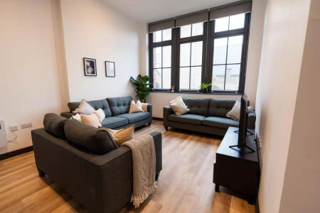 Silver En-Suite - Photo 2