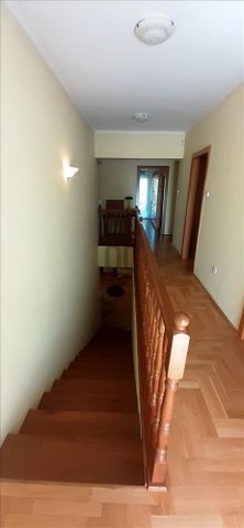 Kiadó újszerű állapotú ház - Üröm - Photo 4