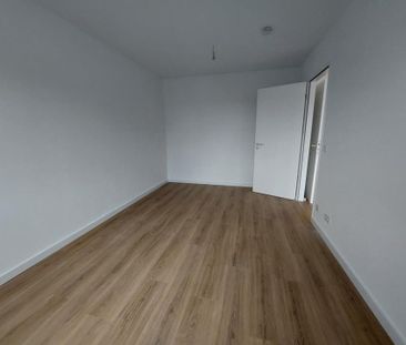 Neu renovierte 2 RWG mit Lift, Bad mit Dusche zu vermieten! - Photo 2