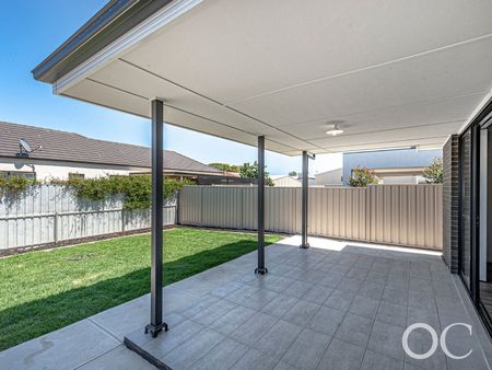 Open the Door to Effortless Family Living - Photo 5