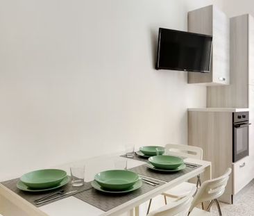 Largo Giovanni Battista Scalabrini, Milan, Lombardy 20146 - Photo 4