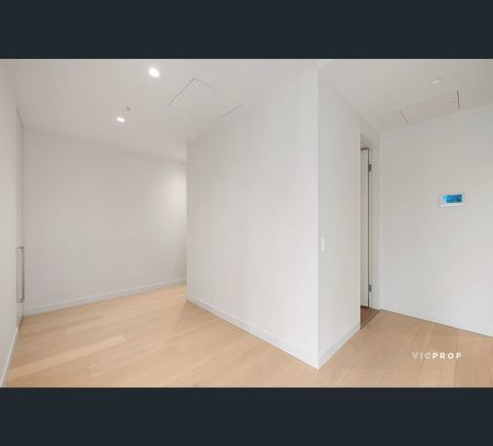 2307/157 Abeckett Street, Melbourne, Vic 3000 - Photo 4