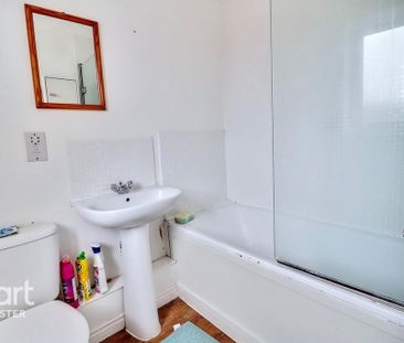 2 bedroom coach house to rent - Photo 5