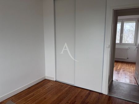 Location Appartement 4 pièces 69m² - Photo 4