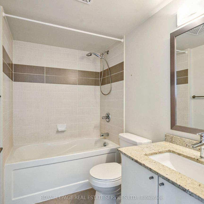 33 Bay Street #1111 - Photo 1