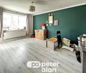 2 bedroom semi-detached house to rent - Photo 2