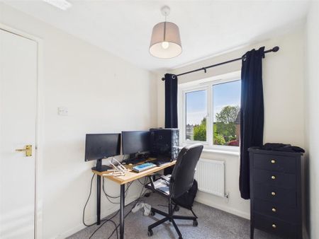 2 bedroom semi-detached house to rent - Photo 5