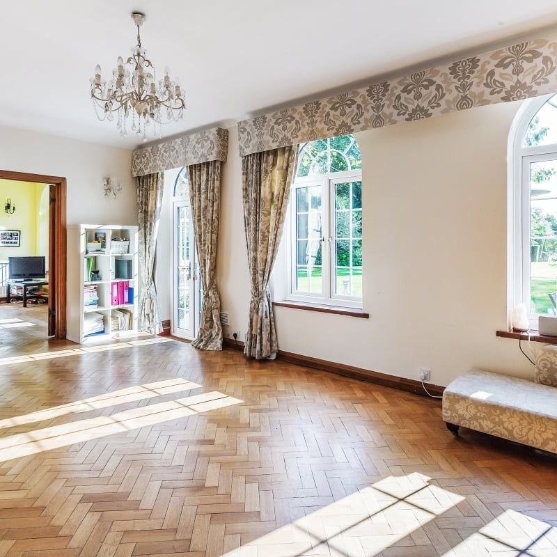 6 bedroom detached house to rent - Photo 1