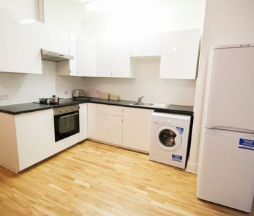 3 Bedroom Apartment - Photo 1