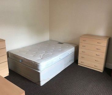 4 bedroom house to rent - Photo 2