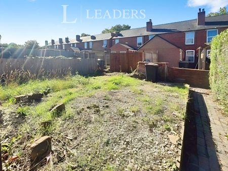 3 bedroom mid-terrace to rent Humber Road South, NG9 - Photo 4