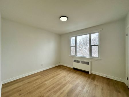 For Lease - 839 KIRKWOOD Avenue Unit# 5, Carlington - Central Park, Ontario - Photo 2