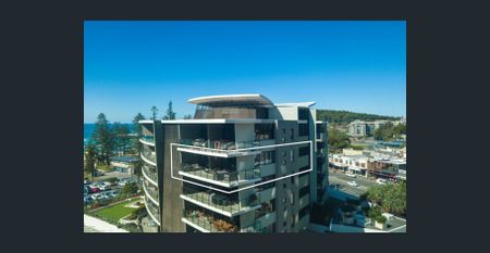 Stunning Beachfront Apartment - 2 bed, 2 bath, 2 car - Photo 5