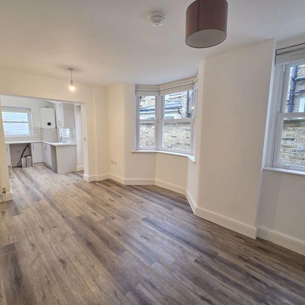 4 bedroom house to rent - Photo 1