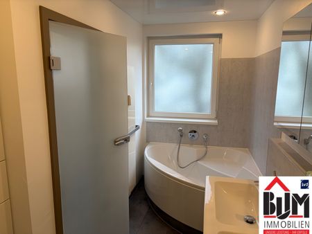 *Ruhig - 4 Zimmer - gute Ausstattung - Bad mit Fenster - top Kücheneinrichtung - Garage möglich* - Photo 5