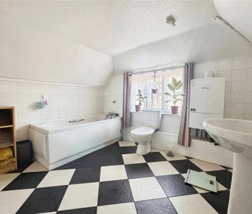 1 bedroom in a house share to rent - Photo 6