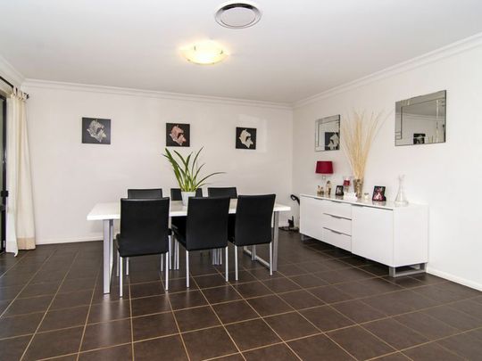 1 Garvan Court, HIGHFIELDS - Photo 1