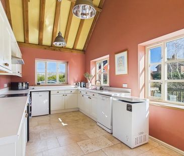 3 bedroom detached house to rent - Photo 6