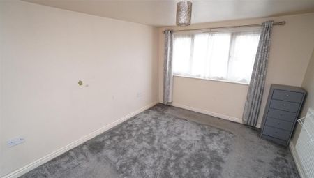 5 bedroom semi-detached house to rent - Photo 4