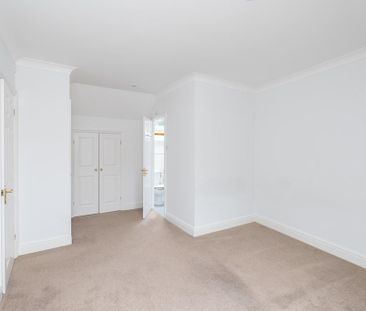 2 bedroom maisonette to rent - Photo 2