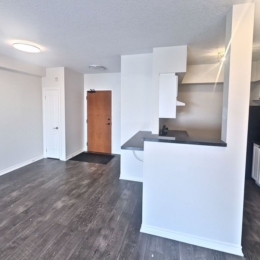 For Lease - 100 Dean Avenue Unit# 305, Barrie, Ontario - Photo 1
