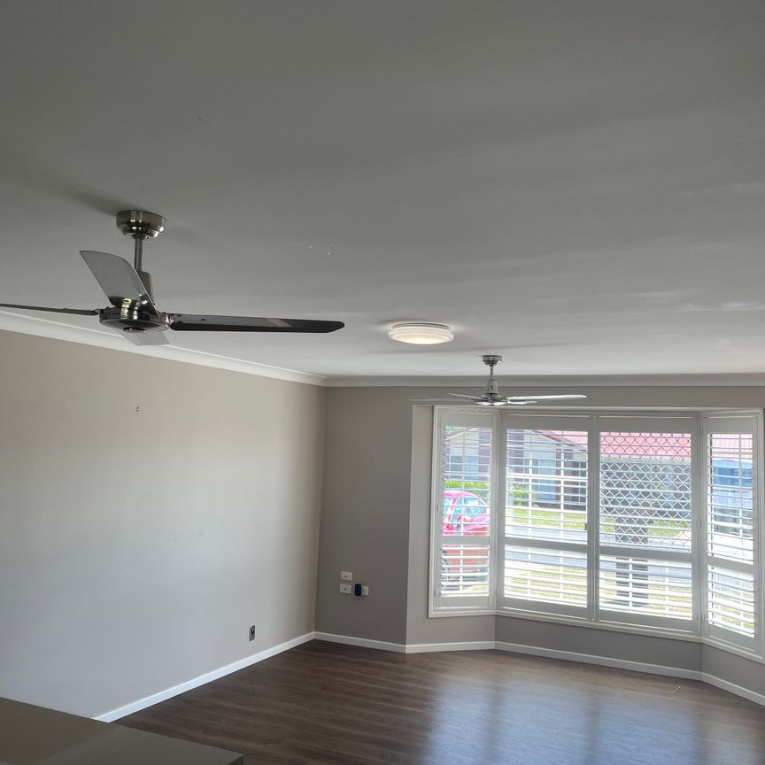 6 Fischer Court, Kearneys Spring QLD 4350 - House For Rent | Domain - Photo 1