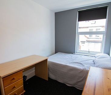 19 Siward Street - Photo 6