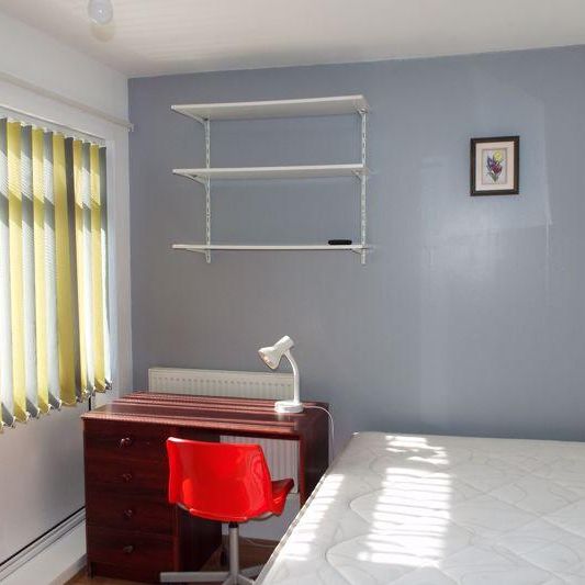 5 bedroom terraced house to rent - Photo 1