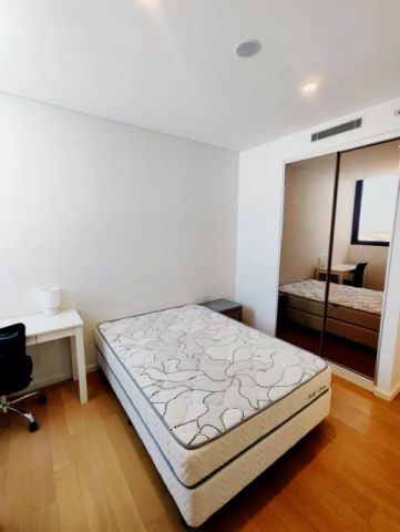 25 Geddes Ave, Sydney - Photo 2