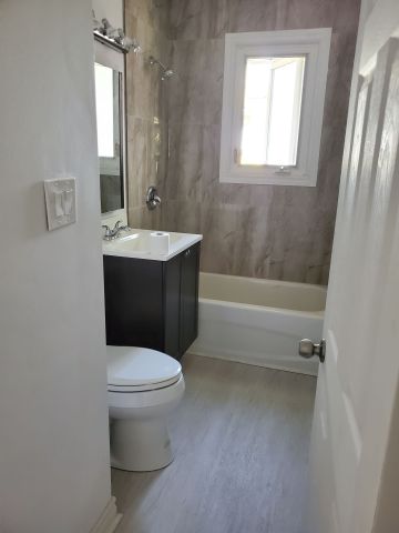 For Lease - 2413 Vivian Road Unit# (Main Floor), Whitchurch-Stouffville, Ontario - Photo 4