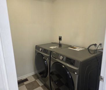 For Lease - 25 Fry Crescent, Clarington, Ontario - Photo 4