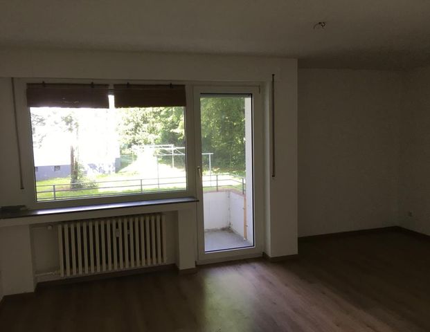 **Gemütliche Etagenwohnung mit abwechslungsreicher Atmosphäre in Gelsenkirchen Scholven** - Photo 1