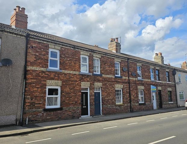 3 bedroom terraced house to rent - Photo 1