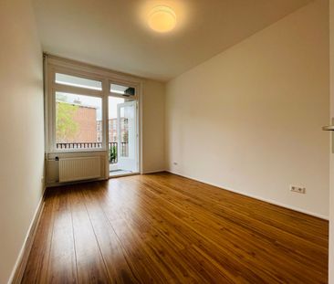 Appartement te huur: Juliana van Stolberglaan 196 2595 CM Den Haag - Photo 6