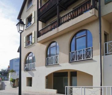 Appartement de 4 pièces au 1er étage dans un immeuble avec ascenseur. - Photo 1