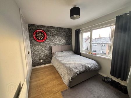 42 Oakwood Road, Carrickfergus, BT38 8ET - Photo 4