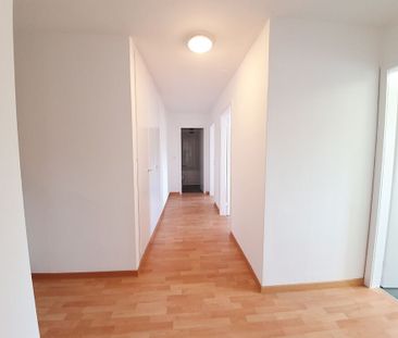 Moderne schöne Wohnung an zentraler Lage - Photo 1