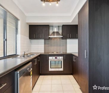 Well Presented, Tidy Town House - Photo 5