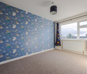 To Let 3 Bed House - Semi-Detached - Photo 4